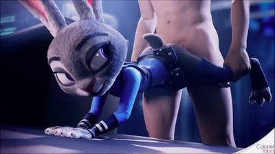 Видео "Warcraft Futa Gaming Elves на пляже" представляет собой анимированное 3D порно с персонажами из ММОРПГ Warcraft.